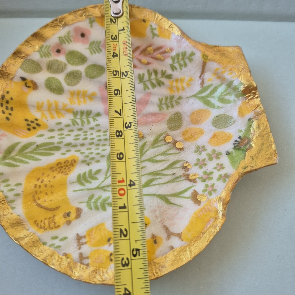 Farm House Easter Decoupage Seashell Chickens Bunnies Flowers Eggs Gold Accents - Picture 6 of 6